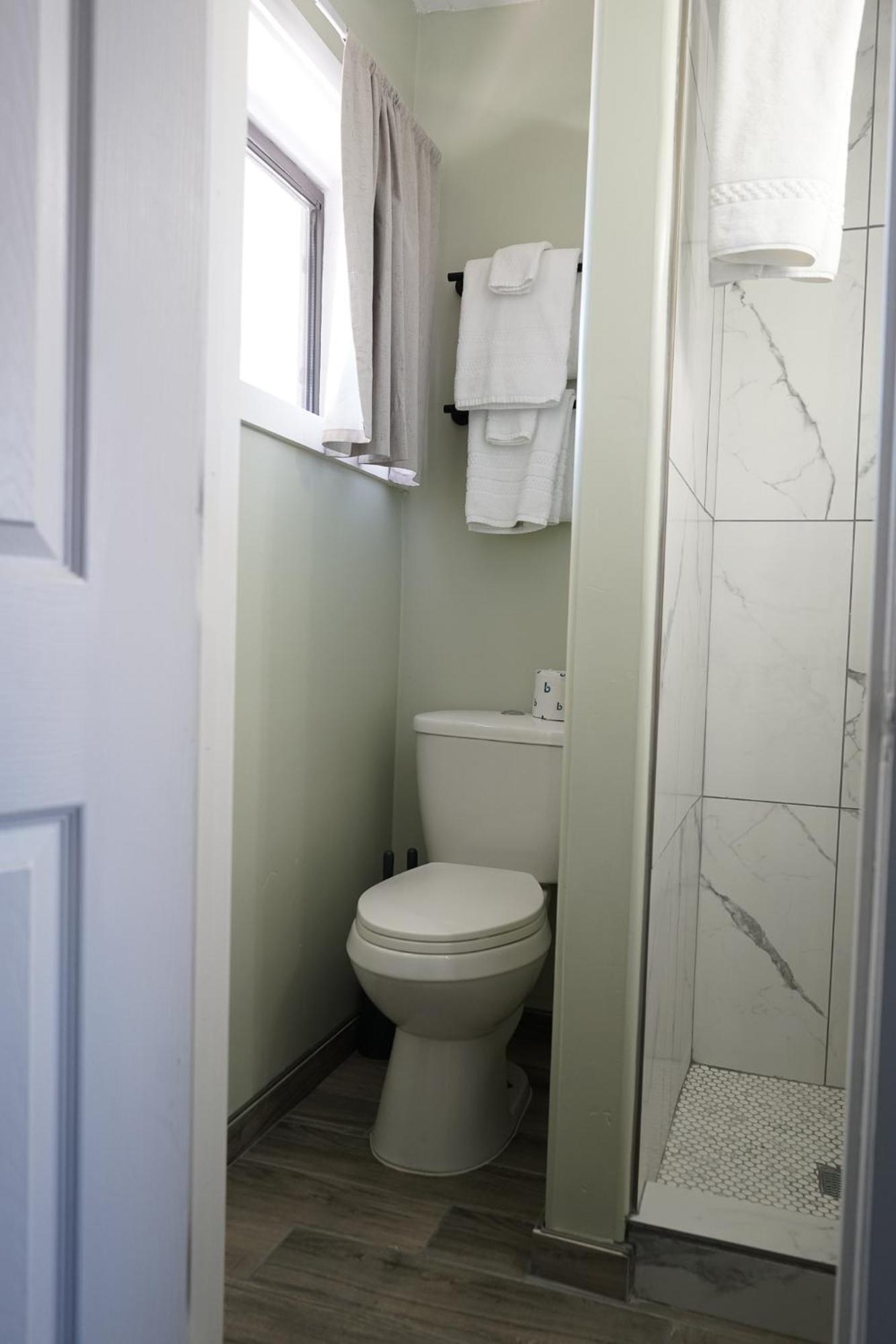 Sagebrush Inn Tombstone Room photo A toilet in a home